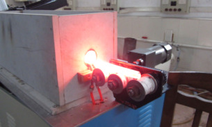 forja caliente, máquina de recalcar de la inducción, forja de la barra de acero
