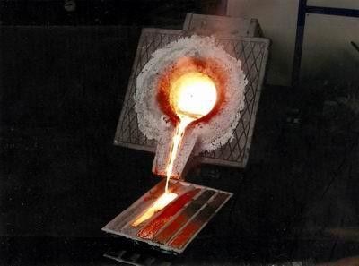 Máquina de fusión por inducción de alta temperatura de seguridad con protección contra fallas de tierra